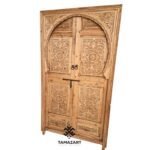 Hand-Carved Moroccan Berber Door: Vintage Moorish Wooden Entryway - Image 5